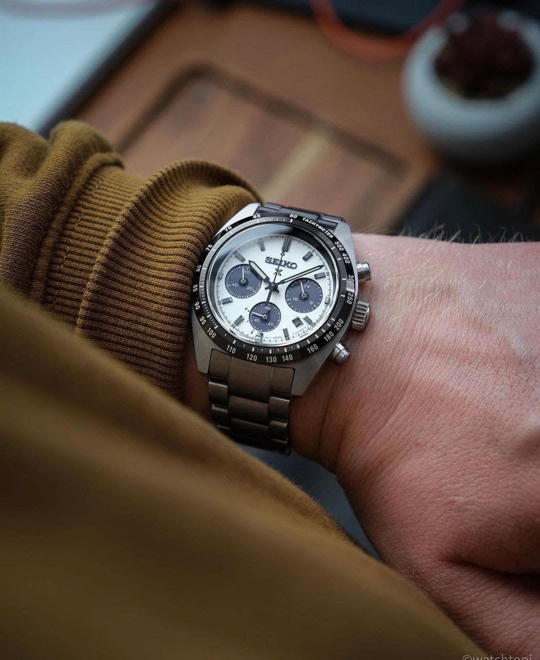 Solar Chronograph Watch with White Dial & Sapphire Crystal – Stainless Steel Case