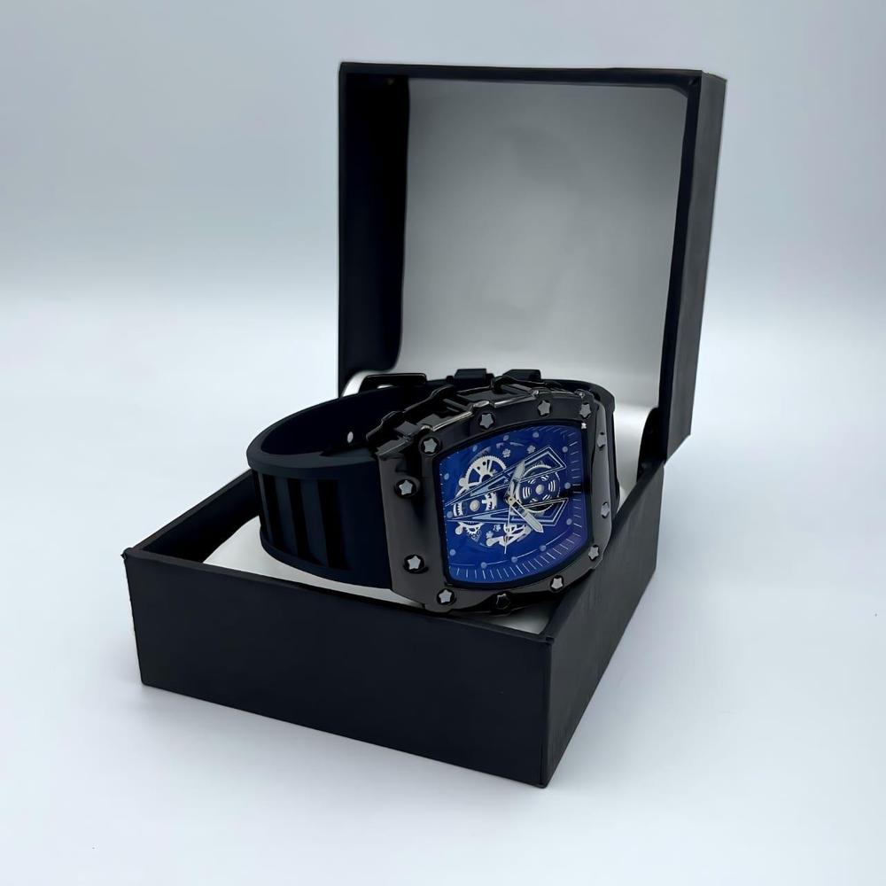 Men Formal Analogue Watch